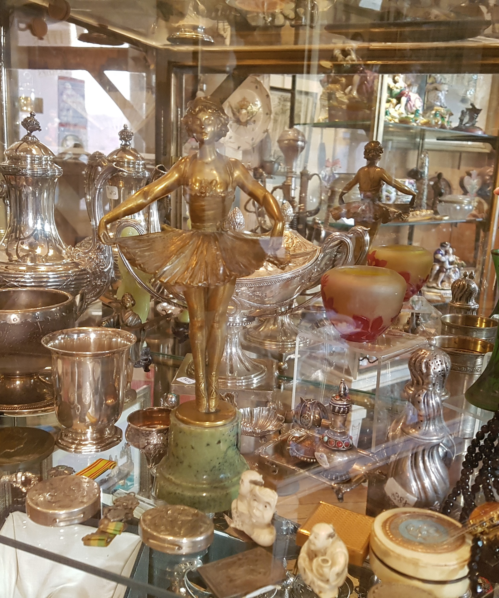 Antiquités Fontaine - Estimation de meubles anciens à Colmar, près de Mulhouse