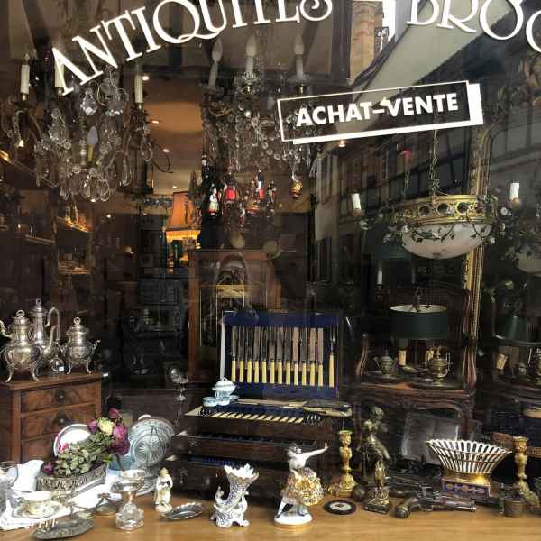 Antiquités Fontaine - Recherche, achat de meubles anciens et débarras maison à Colmar